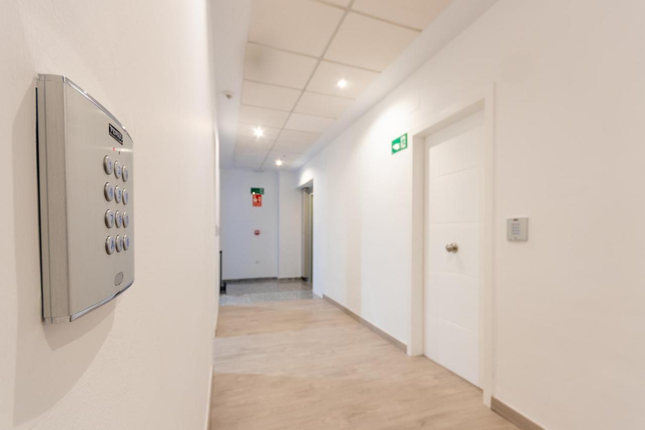 Catedral Apartamentos Parking 메리다 외부 사진